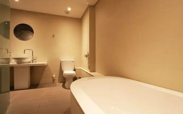 Whitwell Hotel & Conference Centre