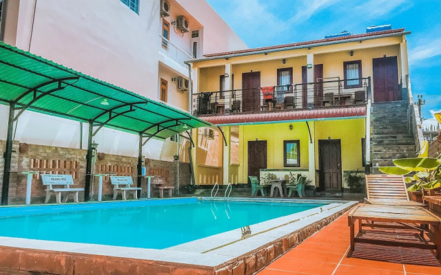 Be Home 3 Hostel and Bungalow