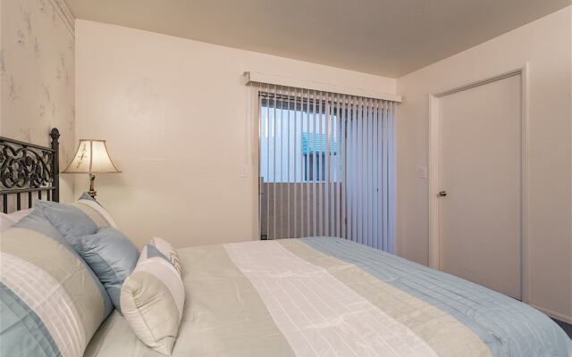 Surprise Escape 2 BR by Casago