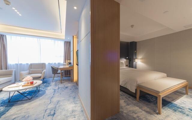 Holiday Inn Express Shanghai Jiading Center by IHG