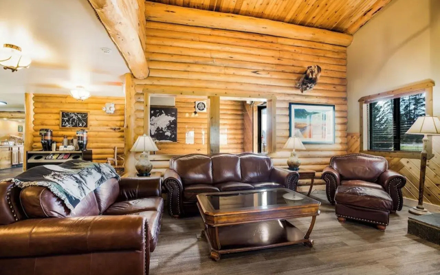 Mountain Vista Hotel