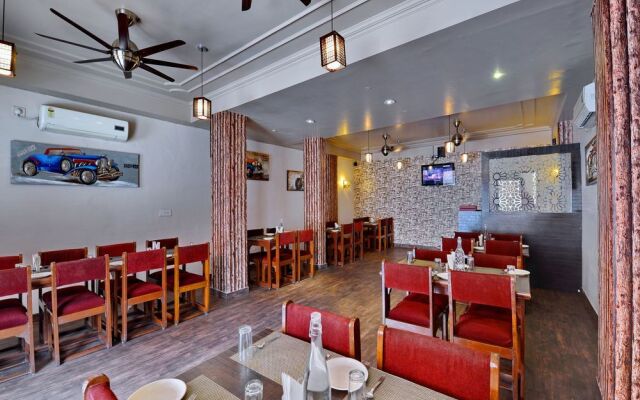 OYO 2070 Hotel Shri Laxmi Palace