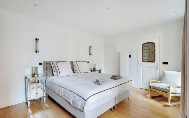 Chic 2BR Retreat for 4P- Heart of Invalides