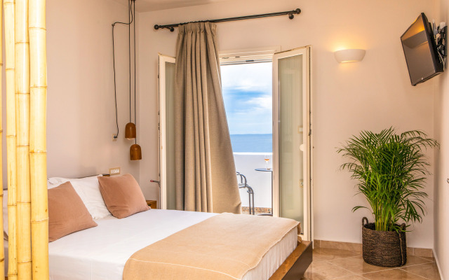 Ariadne Hotel