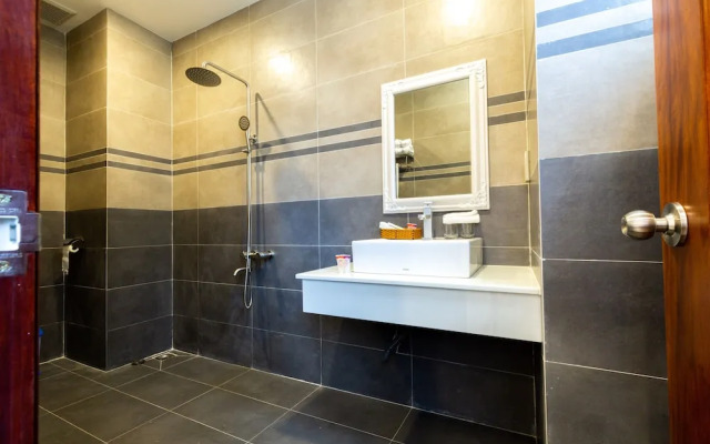 Tuyet Hien Hotel