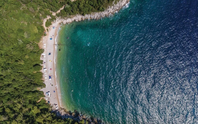 Nice Home in Martinjski With Wifi and 3 Bedrooms