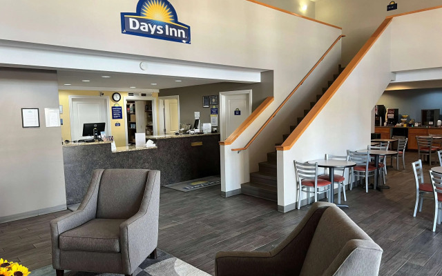 Days Inn by Wyndham Hays