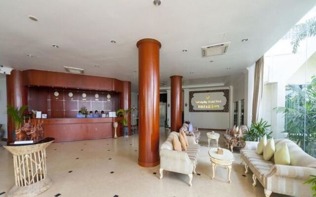 Mawlamyine Strand Hotel