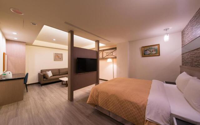 Sir Motel Sanchong