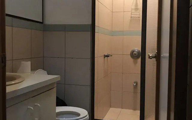 Green Country Hotel - Hostel