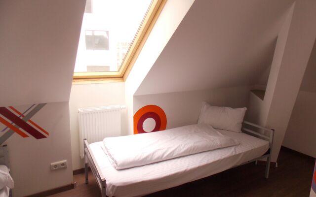 HostelO