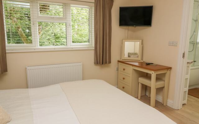 Ty Newydd Bach