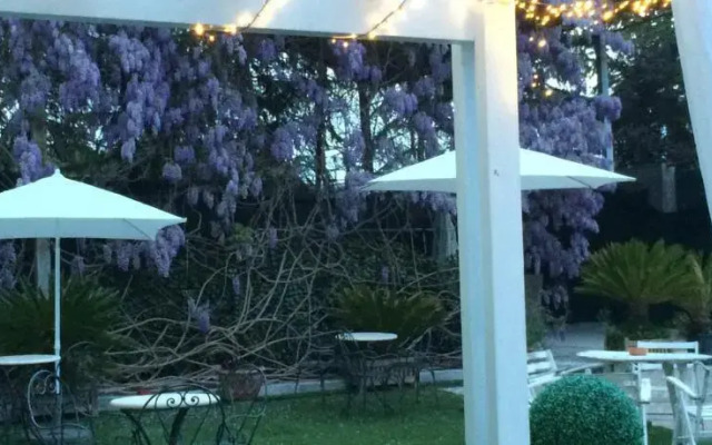 Bed  Breakfast Chartaria