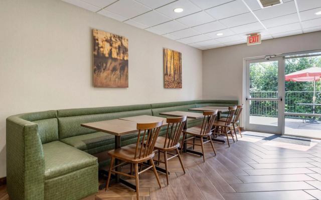 Fairfield Inn Suites by Marriott Cherokee