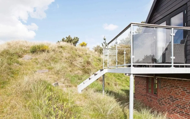6 Person Holiday Home in Blavand