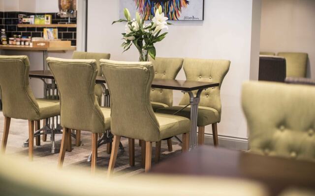 Hotel 52; Sure Hotel Collection by Best Western