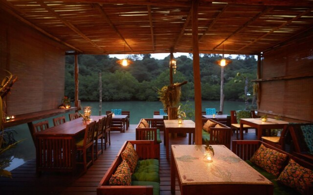 Bann Makok The Getaway