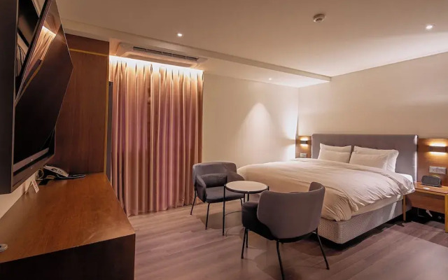 Yaja Hotel Peace Square branch