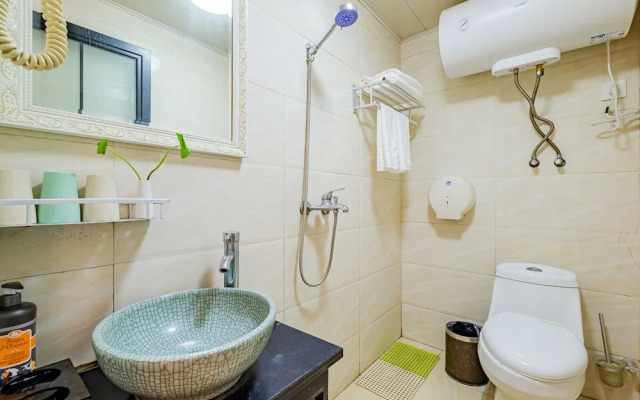 Nanzha Fuchang Bridge Family Vacation Homestay (Wuzhen Scenic Area Branch)
