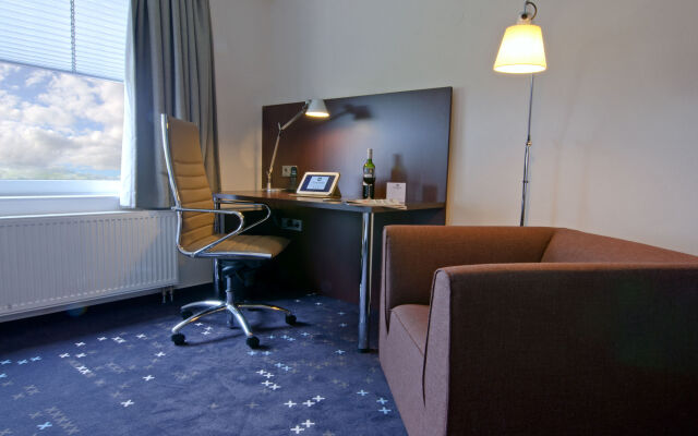 Flonk Hotel Groningen Zuid, BW Signature Collection