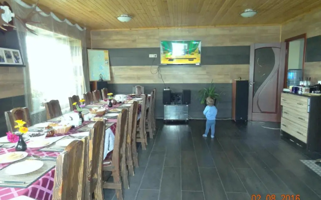 Guest house Ura Seliger