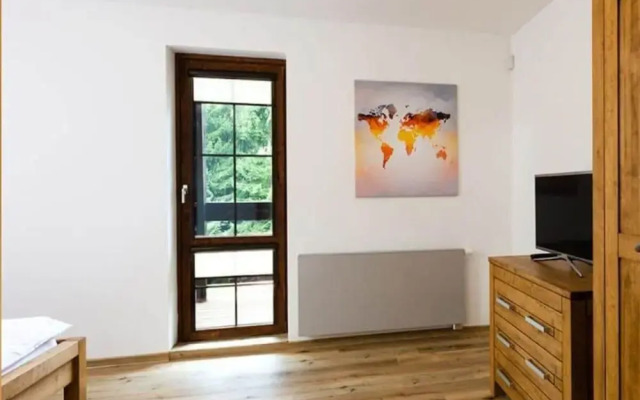 Spacious Apartment With Easy Connectivity