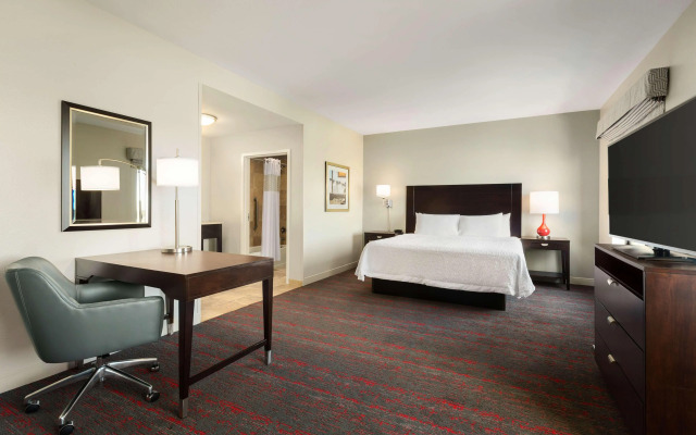 Hampton Inn & Suites Phoenix Glendale-Westgate