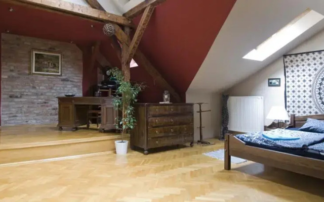 Brick Art Loft