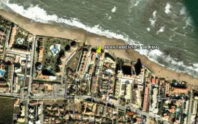 Apartment with terrace in Denia