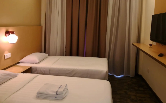Lipis Plaza Hotel