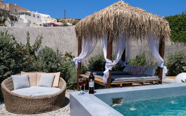 Rock Villas - Emporio | Pool, Jacuzzi, Castle View