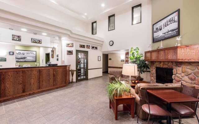 Super 8 by Wyndham Amherst NS