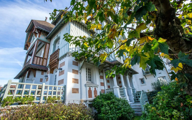 Villa Augeval Hôtel & Spa