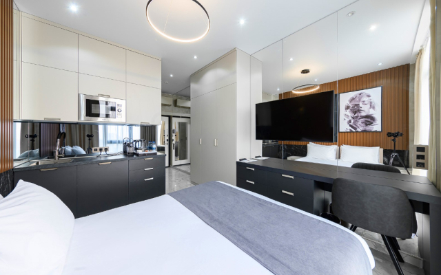 "Метрополь"