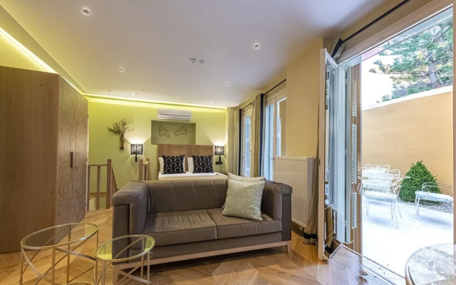 Ipelhome Plaka Boutique Apartments