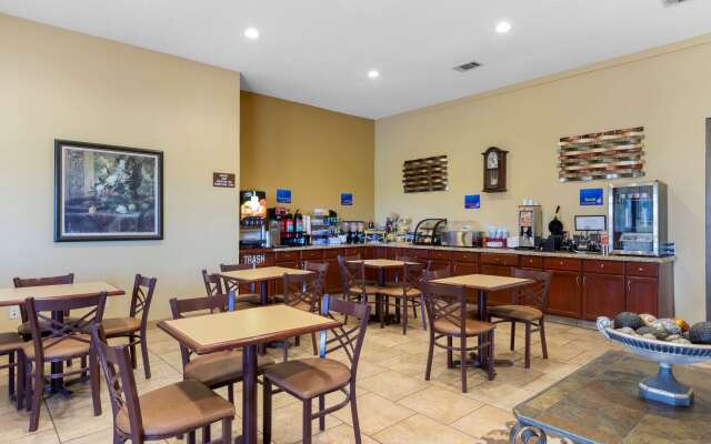 Best Western Taylor Inn