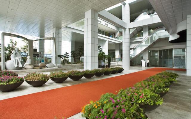 Kolon Seacloud Hotel