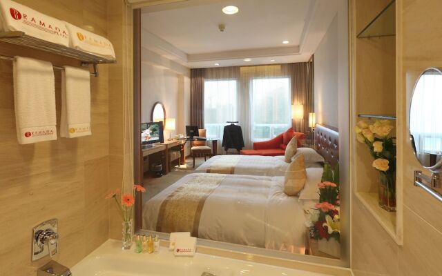 Intercity Guangzhou East Railway Station Hotel