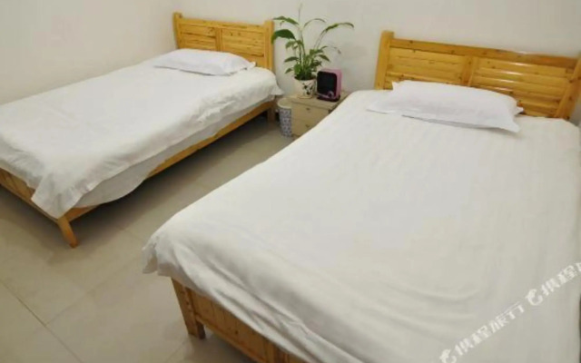 Ru Chun Si Ji Hostel