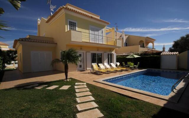 Altura Villa