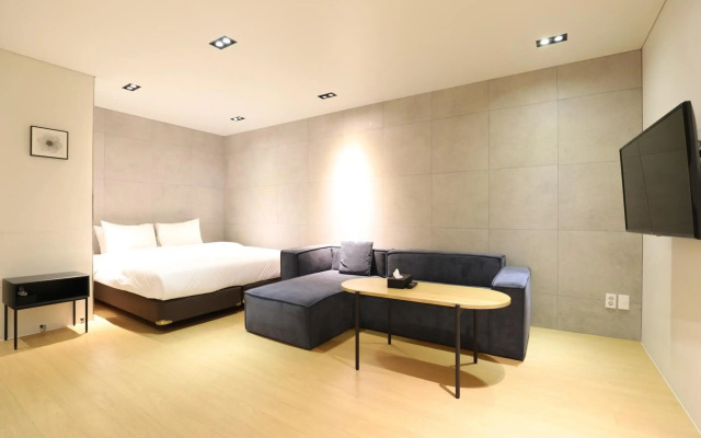 Hotel Intro