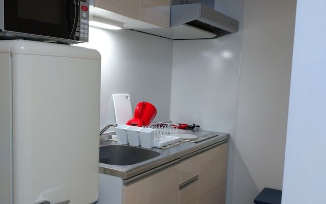 Lyon Doll Shinjuku Gyoen 401