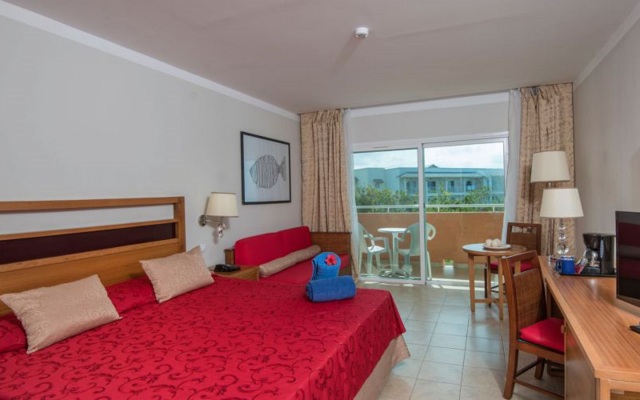 Hotel Playa Paraiso
