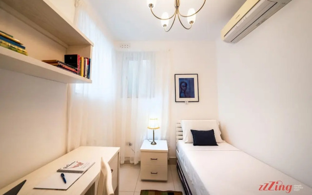 The Holiday Home Where Art Lives