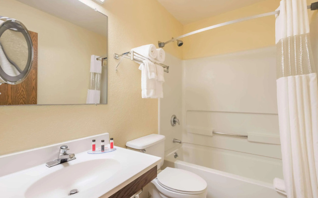 Days Inn Greenfield