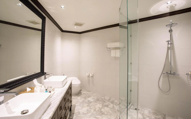 The Bridge An Eclectic Luxotel Chiangmai