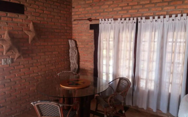 Mansão Macedo com Cozinheira