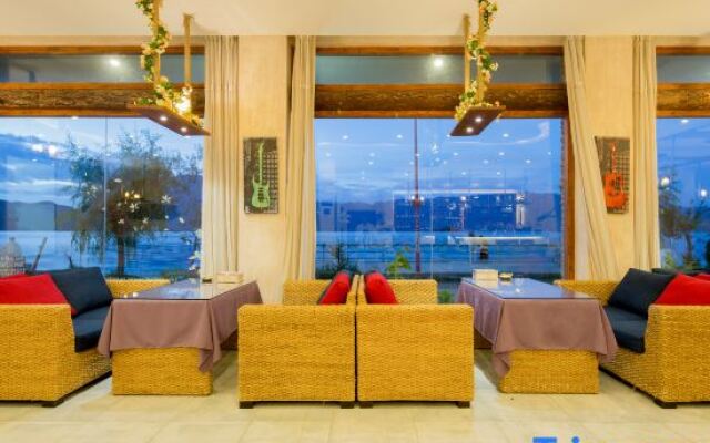 Yuehu Boutique Hotel