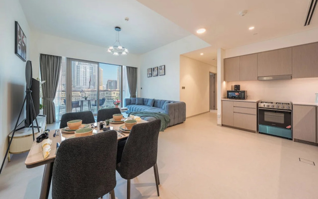 Luxury Stay with Burj views - 607