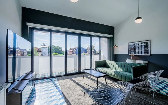 w Amazing 2BR in Santa Ana
